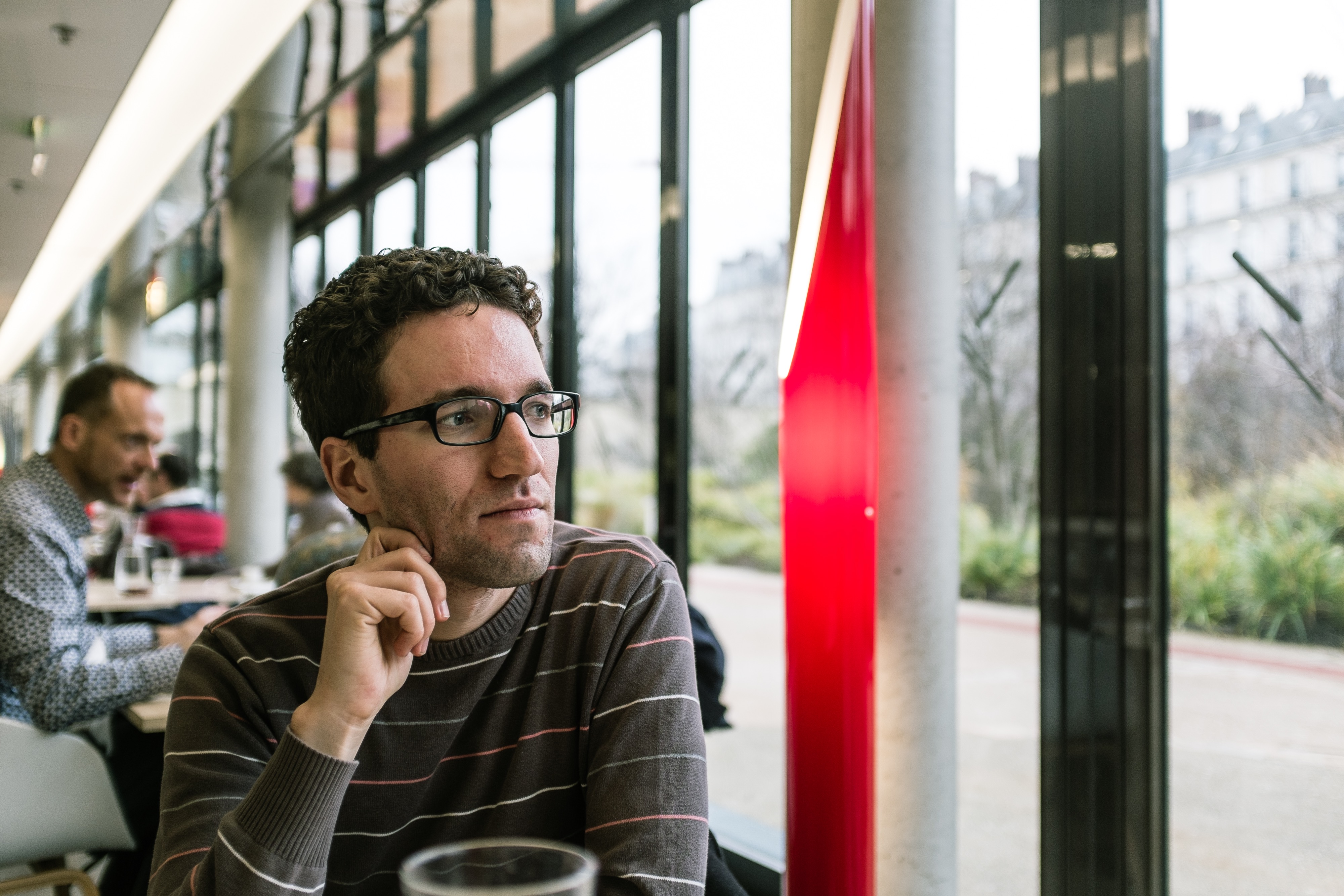 Portrait: Dominik in Paris. (Bild: Teymur Madjderey)